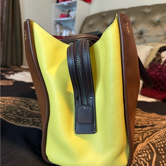 Coach Rouge 39 - Picture 4 of 8